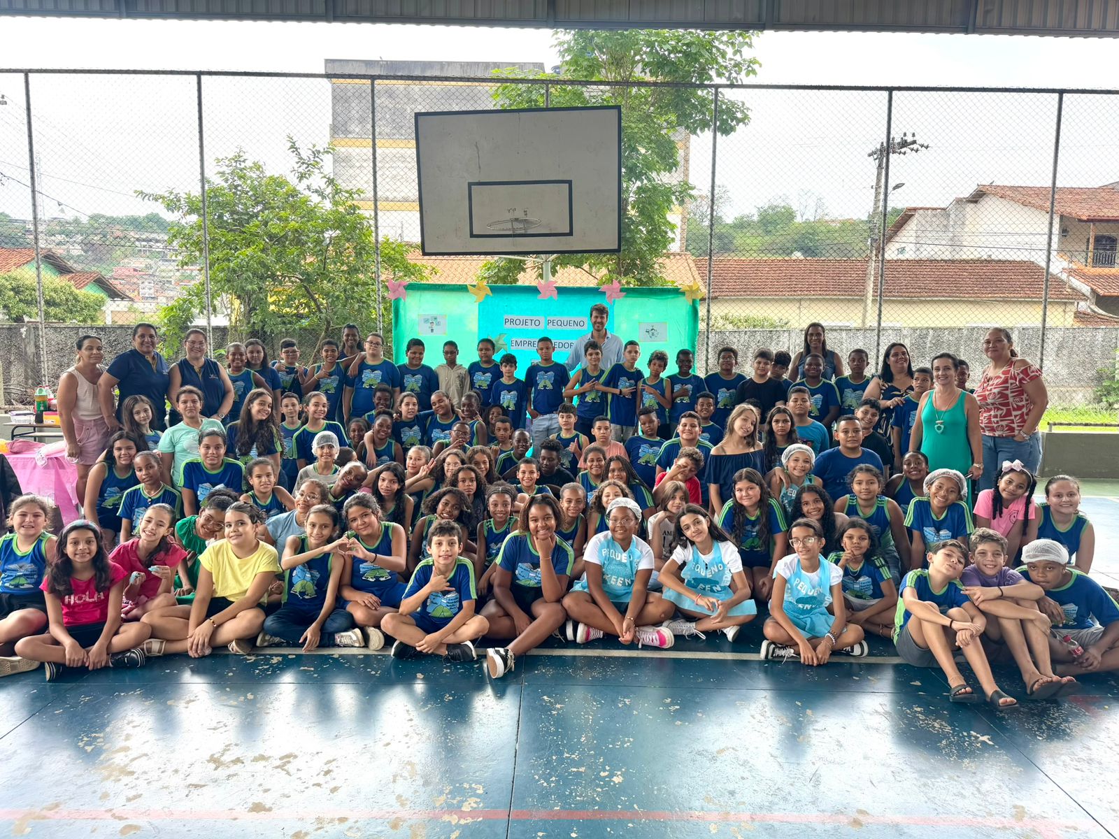 Projeto Pequeno Empreendedor incentiva educação financeira na EM Botelho Reis