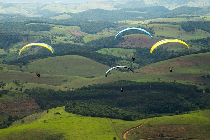 Bernardo Guedes destina emenda para realização da Super Final do Campeonato Mineiro de Parapente em Leopoldina